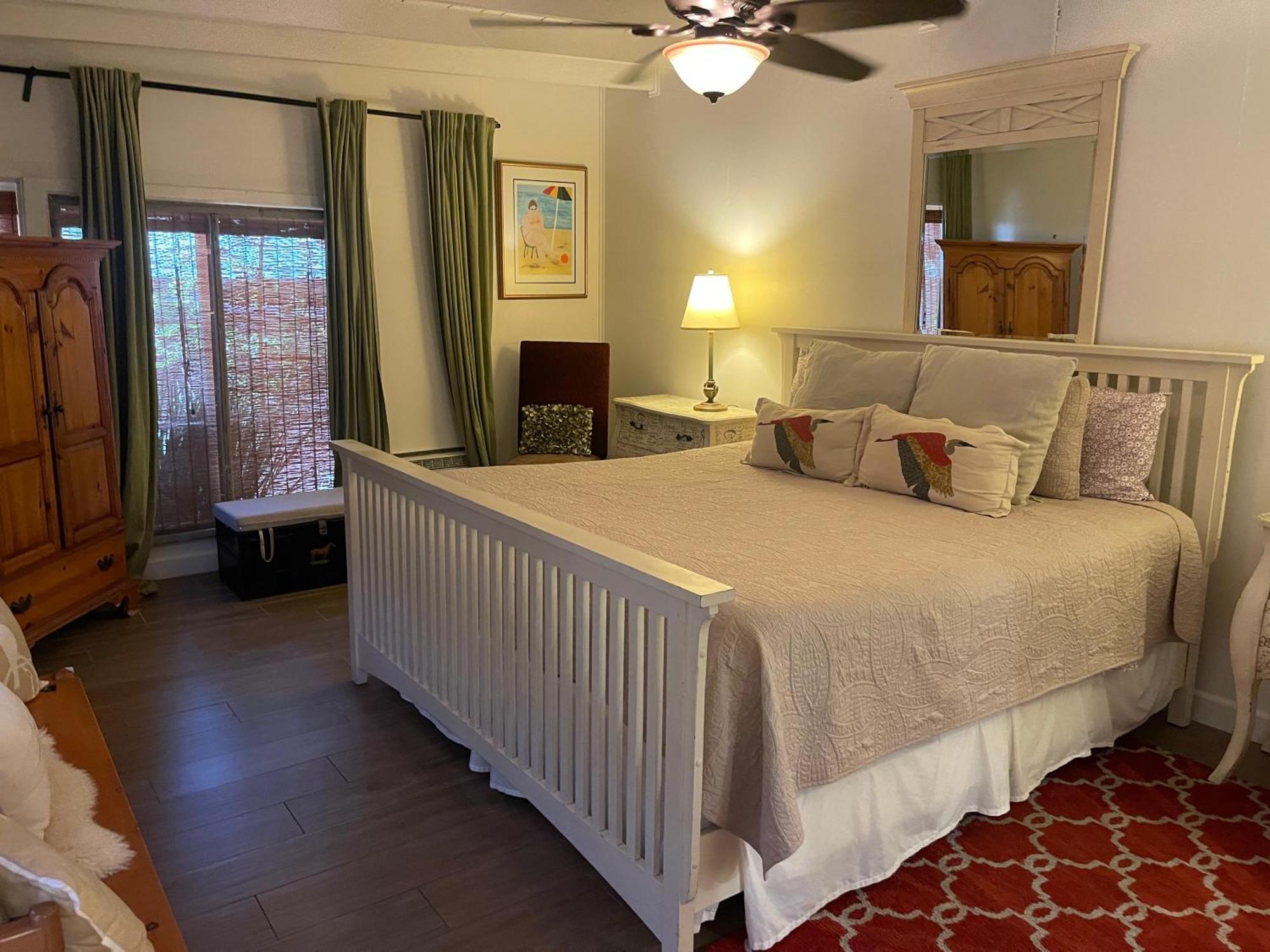 Redwood Hollow Hotel San Diego