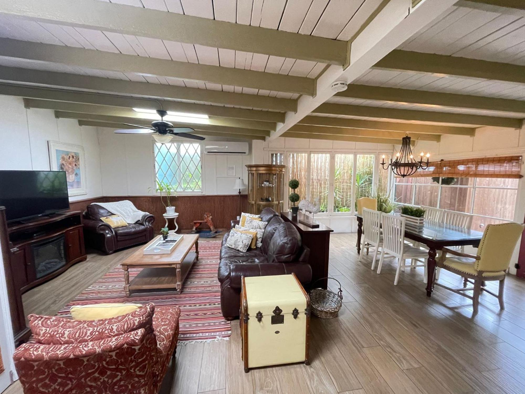 Redwood Hollow Hotel 3*